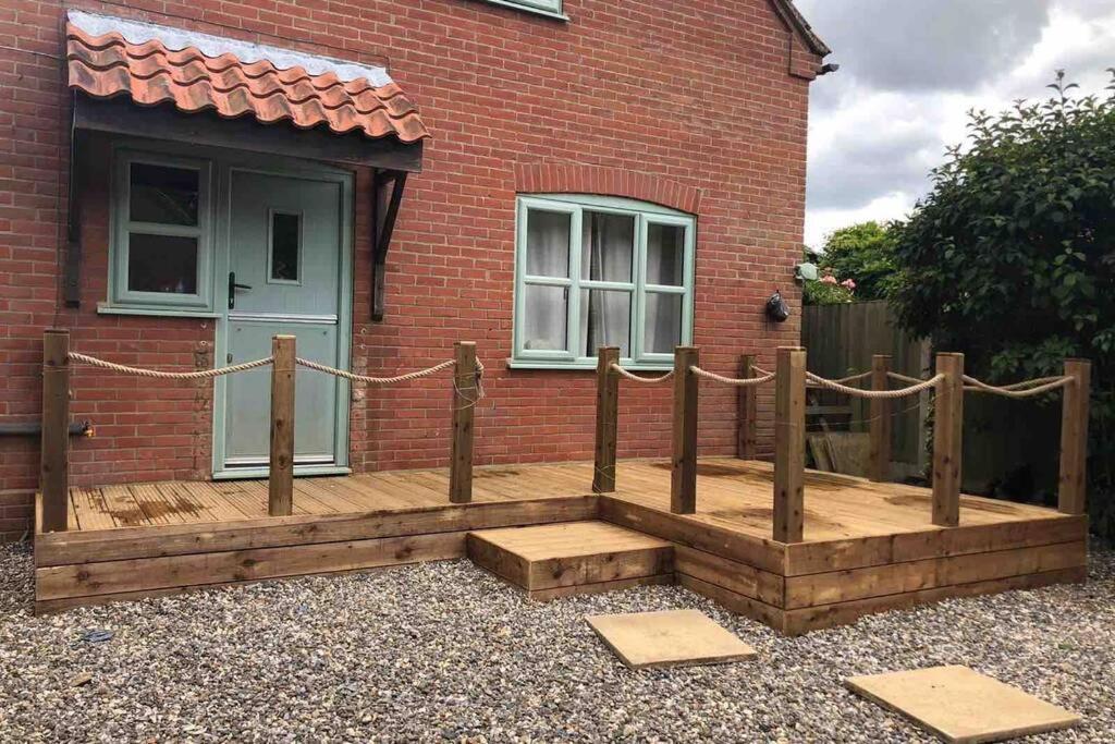 Вилла Ramblers Retreat Saxthorpe Экстерьер фото